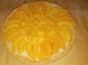 Una foto de Tartaletas de pastelera casera y durazno 😋😋