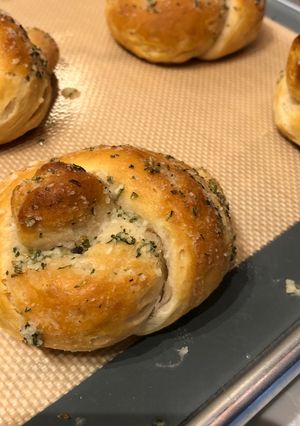 A picture of Parmesan knots.