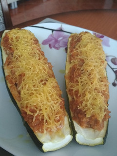 Töltött cukkini recept fotója