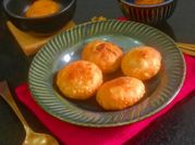 A picture of crispy kachori