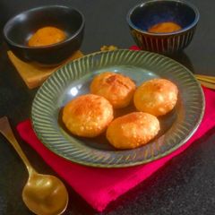 A picture of Delicious Khasta Matar Ki Mini Kachori/ Green Peas Tasy Crispy Kachori.