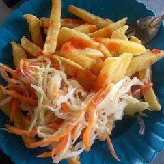 A picture of Chips with salad dressing.