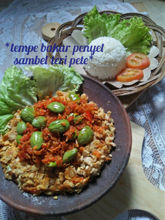 Foto resep *tempe bakar penyet sambel teri pete*