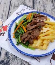 nui xào bò trứng