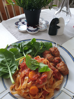 Foto resep Pasta tagliatelle with meatballs