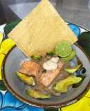 *Salmón con Salsa de Champiñón y Arroz Blanco*