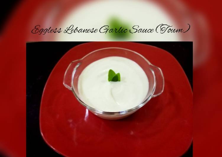 Step-by-Step Guide to Make Ultimate Eggless Lebanese Garlic Sauce (Toum)