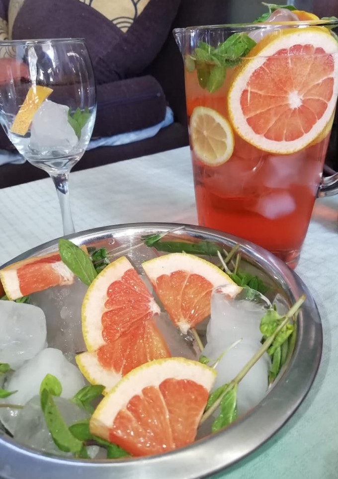 Una foto de Ramazzotti Pomelo Limón en Jarra de Litro