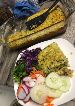 Una foto de Suffle de Zapallito con Ensalada