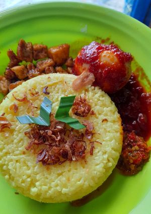Foto resep Nasi kuning masak habang khas banjar