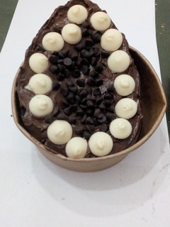 Una foto de Huevos de chocolate de Pascua rellenos