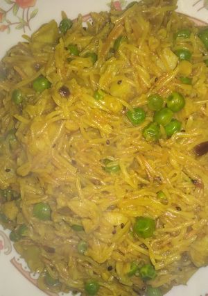A picture of Namkeen sevaiya.