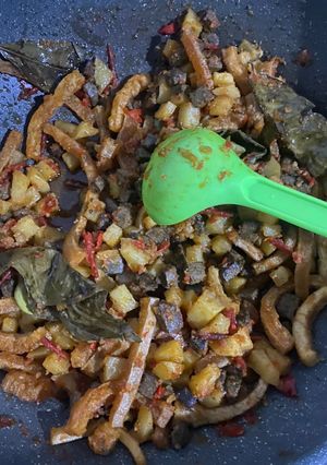 Foto resep Sambal Goreng Ati, Kentang, Krecek