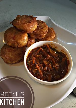 A picture of Potato patties.