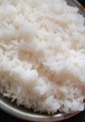 A picture of Boil rice.