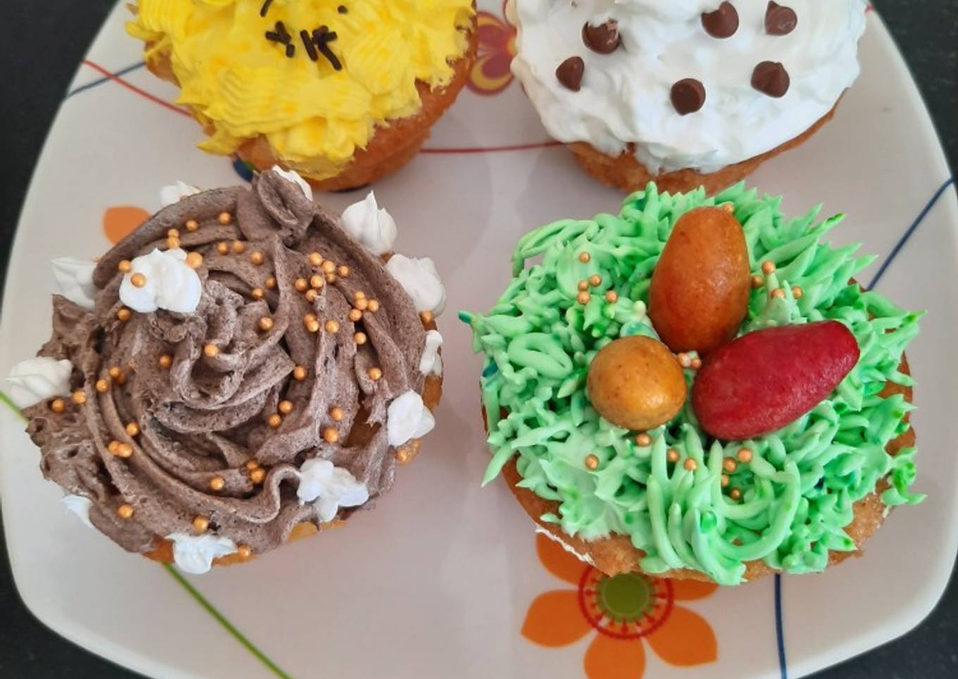 Easter cup cakes