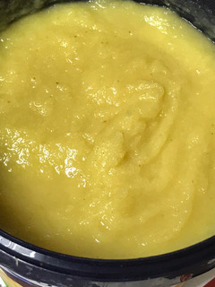 A picture of Homemade ginger garlic paste.