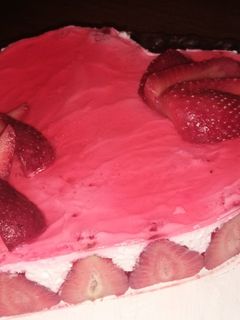 صورة لوصفة كيكة الفراولة اللذيذة / fraisier
