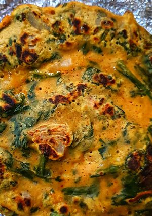 बेसन पालक का चीला (Besan palak ka cheela recipe in hindi) रेसिपी मुख्य फोटो