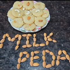 Milk peda A picture of Milk peda.