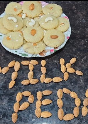 A picture of Milk peda.