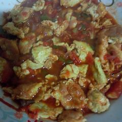 Fried egg stew #jikonichallenge A picture of Fried egg stew #jikonichallenge.