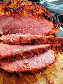 Una foto de Jamón asado con mostaza y miel