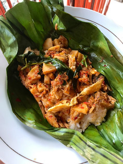 Foto resep Nasi Bakar Ikan Suwir Pedas