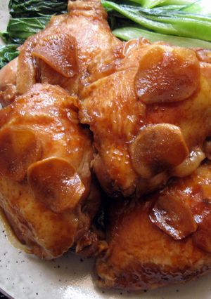 A picture of Soy Sauce Chicken.
