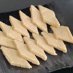 Sooji katli | semolina sweets A picture of Sooji katli | semolina sweets.
