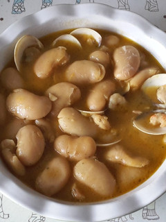 Una foto de Judiones con almejas y gambas