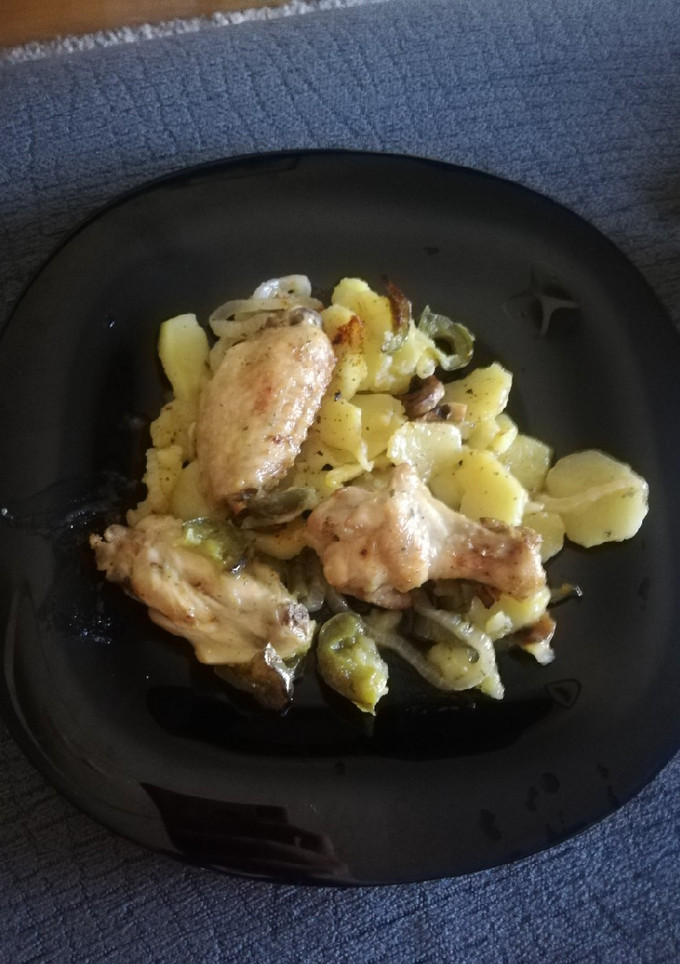 Una foto de Pollo al limón en el horno 🍗🍋