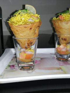 રોટી ભાજી કોન (roti bhaji cone recipe in Gujarati) રેસીપી મુખ્ય ફોટો