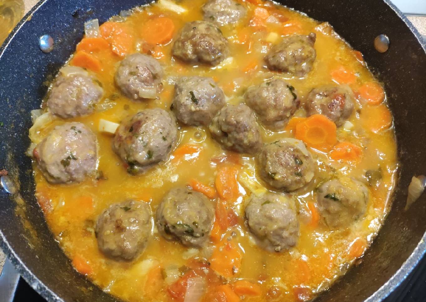 Albóndigas en salsa