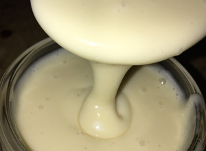 صورة لوصفة حليب مكثف محلى منزلي