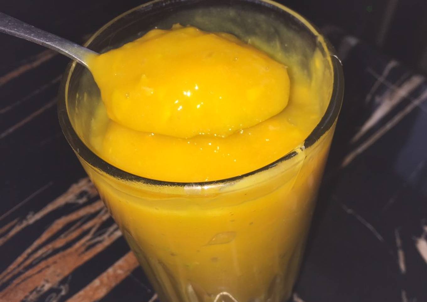 Mango smoothie