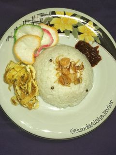 Foto resep Nasi Uduk Rice Cooker