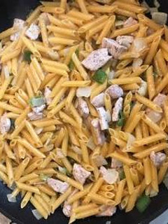 Una foto de Macarrones a la Sartén