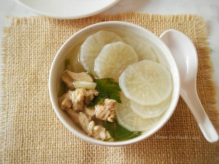 Langkah Gampang Menyiapkan Resep Sop Lobak Daging Sapi #rabubaru yang Enak