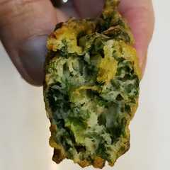 Una foto de Buñuelitos de acelga