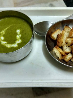 A picture of Palak (spinach) soup.