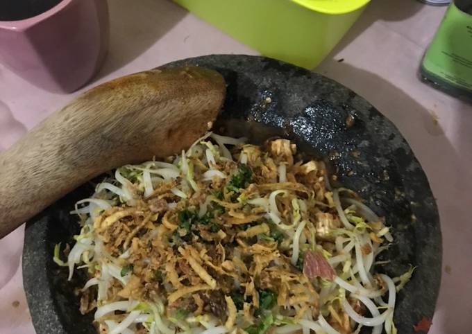 Resep Tahu kecap bumbu kacang petis, Lezat Sekali