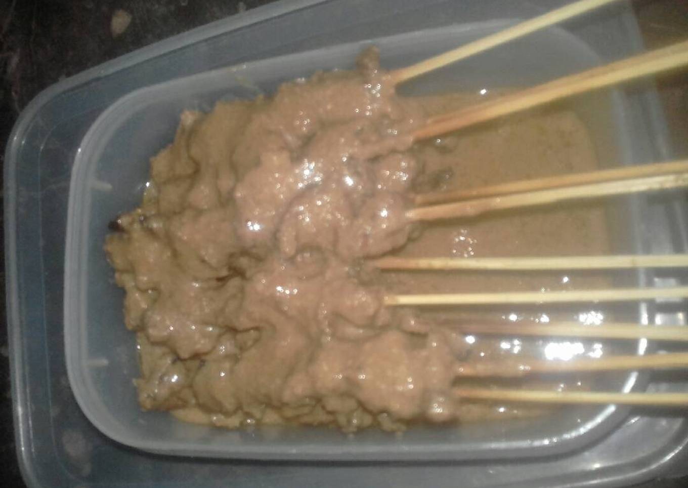 Sate sapi bumbu kacang