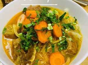 Hình của món Hủ Tíu Bò Kho.