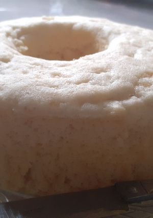 Foto resep Bolub tape kukus 2 telur takaran sendok no ribet..
