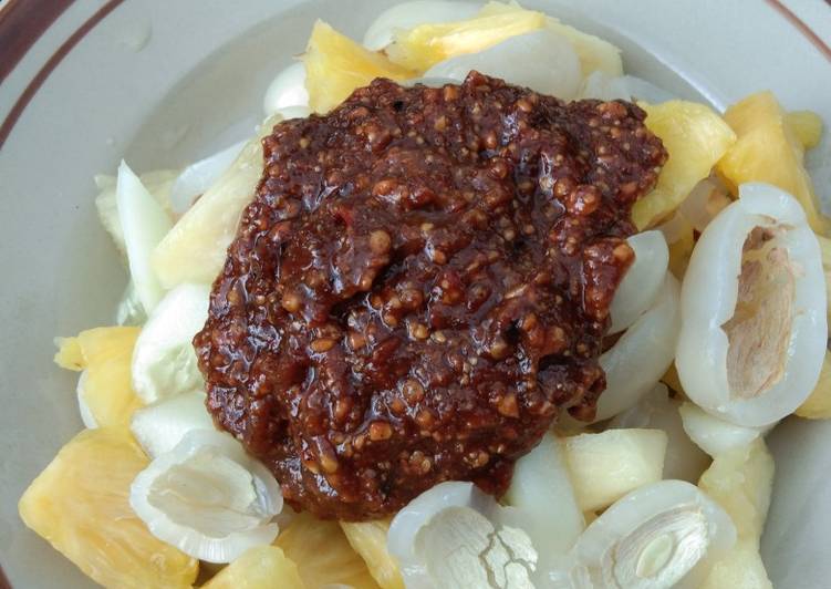 Bahan Rujak Rambutan | Cara Masak Rujak Rambutan Yang Bisa Manjain Lidah