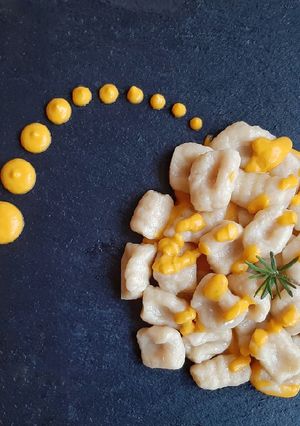 Foto di Gnocchi di pollo con crema di carote