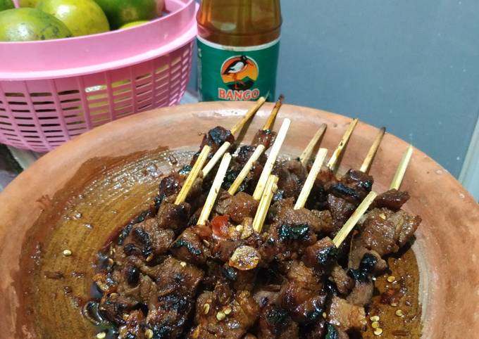 Cara Gampang Menyiapkan Sate daging sapi sambel kecap yang Enak Banget