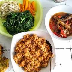 รูปของ Urap Sayur Sederhana (Kluban)