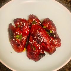 A picture of Honey Chilli Chicken Wings.